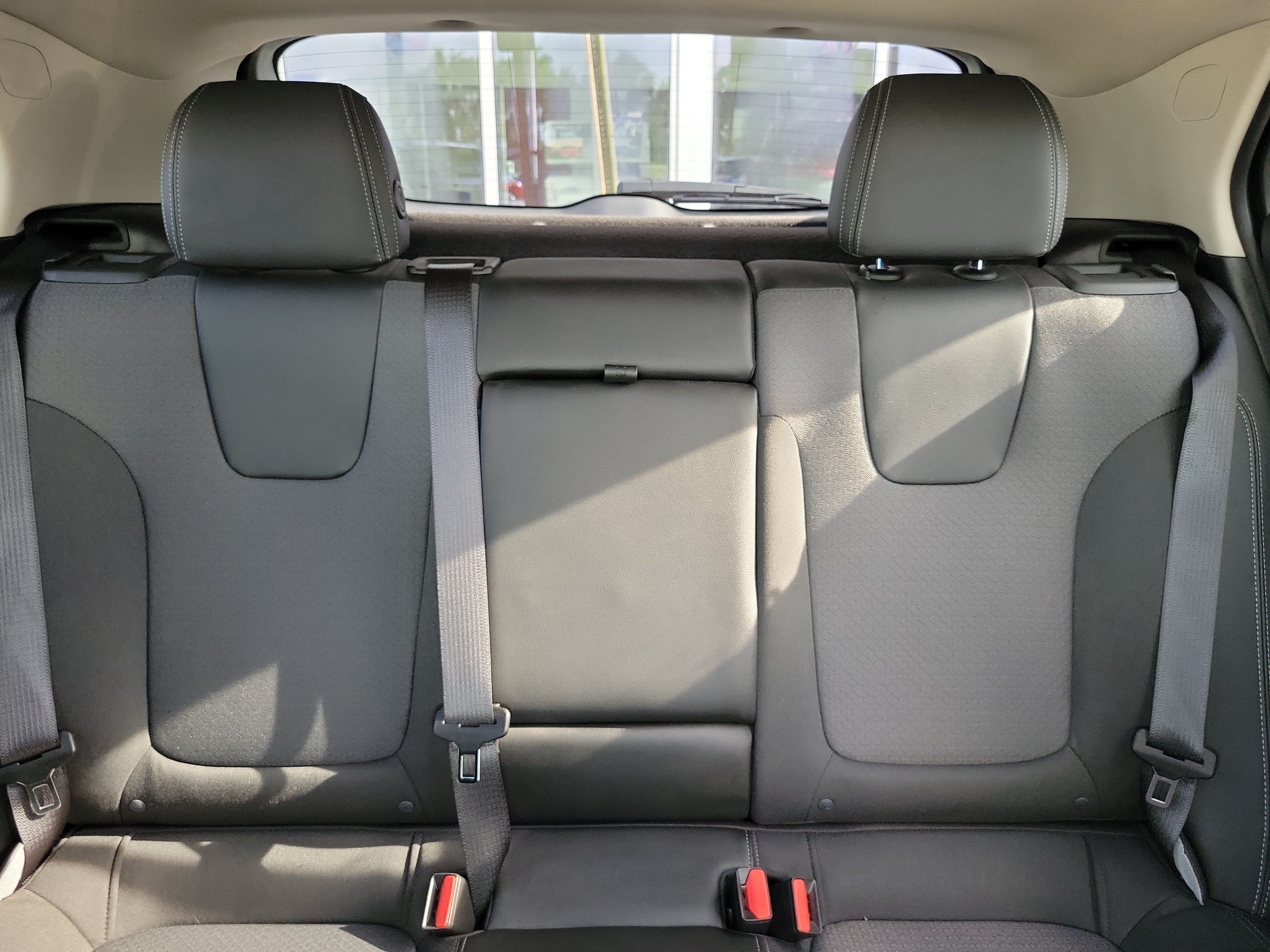 Used 2024 Buick Encore GX Preferred w/ Comfort Package FWD image 15
