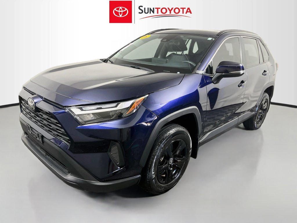 Used 2025 Toyota RAV4 XLE w/ Convenience Package FWD image 7