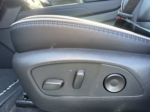 New 2026 GMC Acadia Denali w/ Super Cruise Package FWD image 16