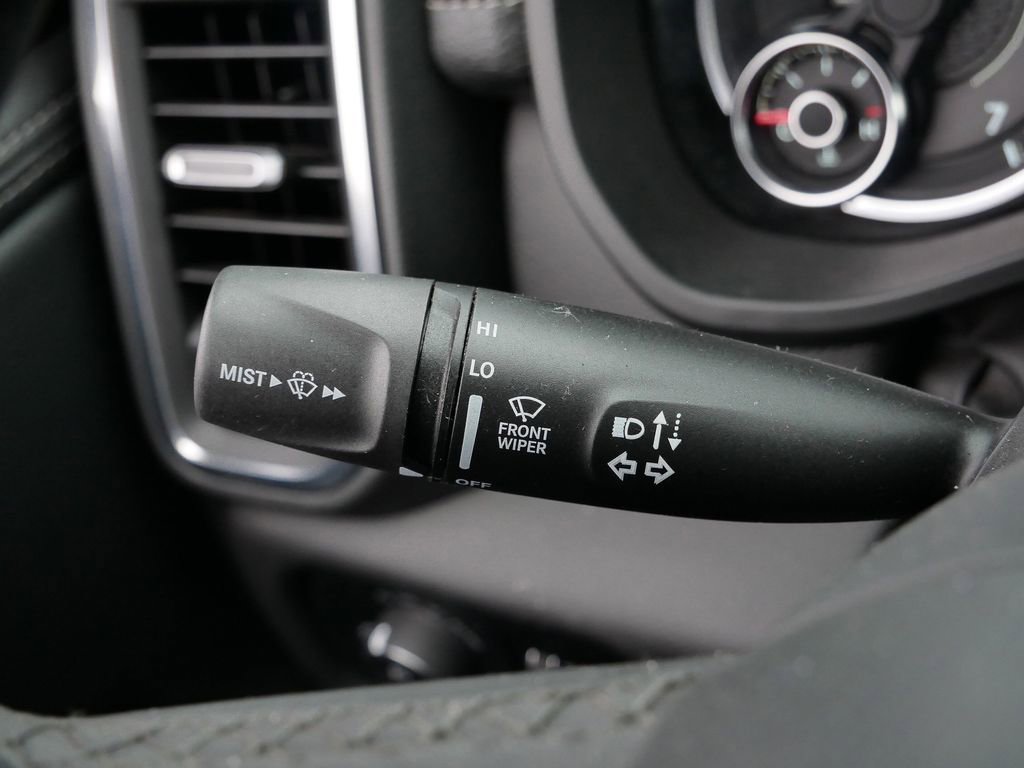 Used 2025 RAM 1500 Laramie image 26