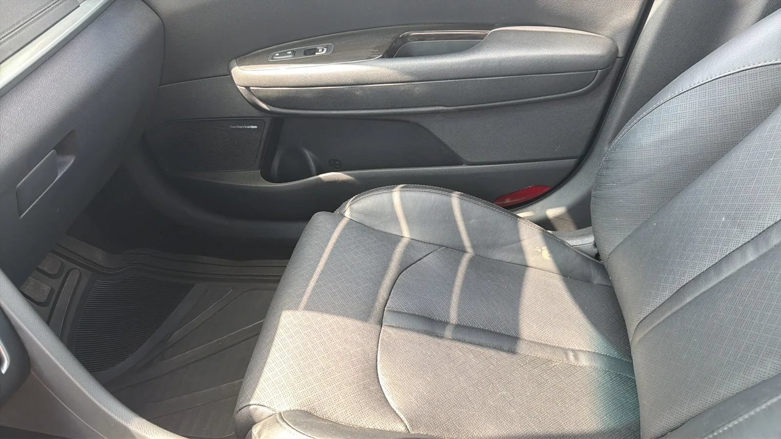 Used 2020 Kia Optima Premium FWD image 24