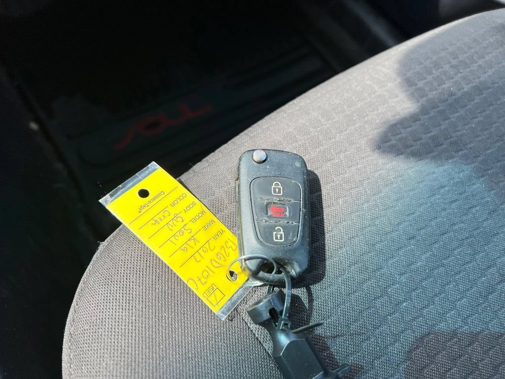 Used 2012 Kia Soul FWD image 28