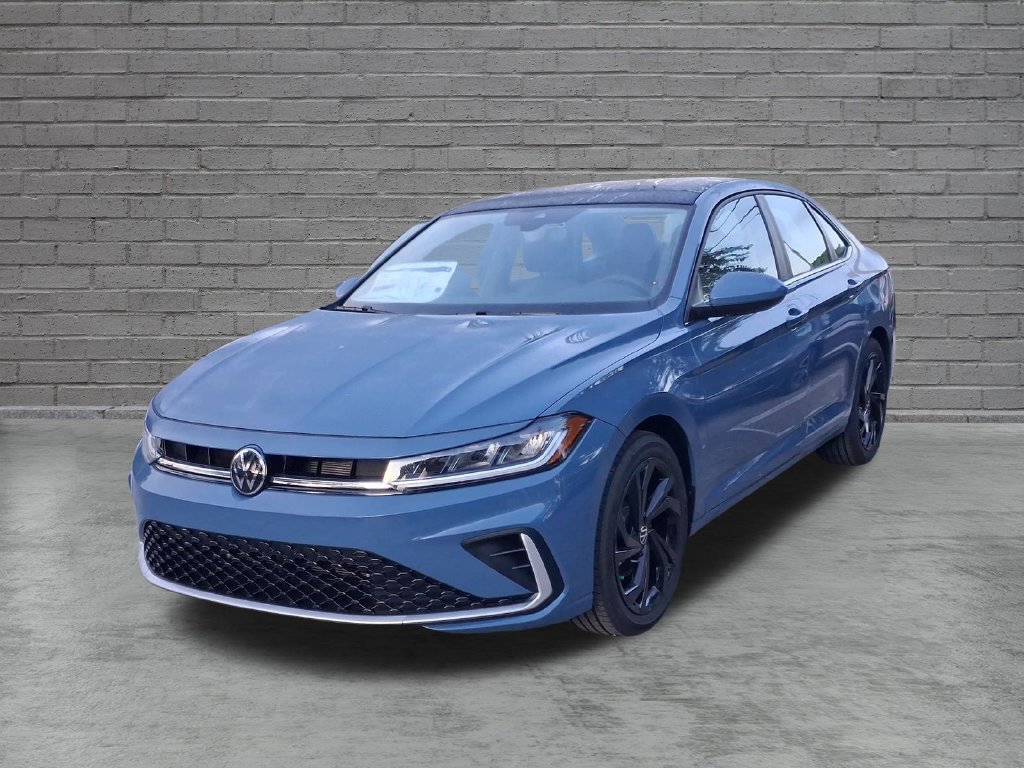 New 2026 Volkswagen Jetta SE FWD image 3