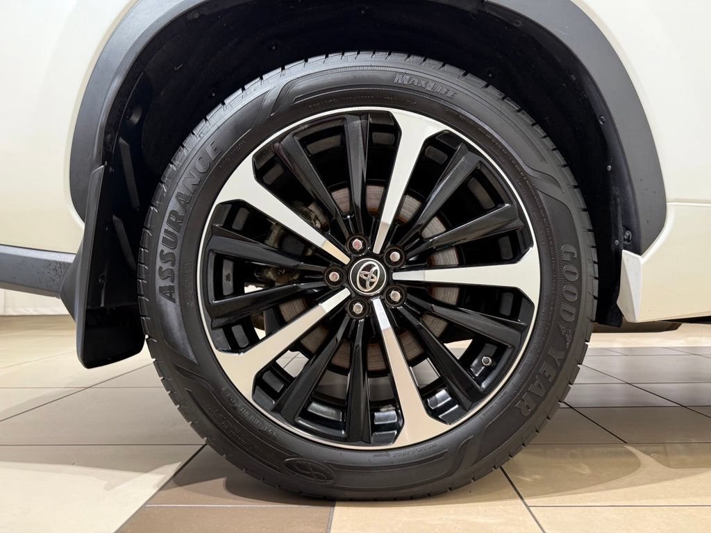 Certified 2021 Toyota Highlander XSE AWD/4WD image 9