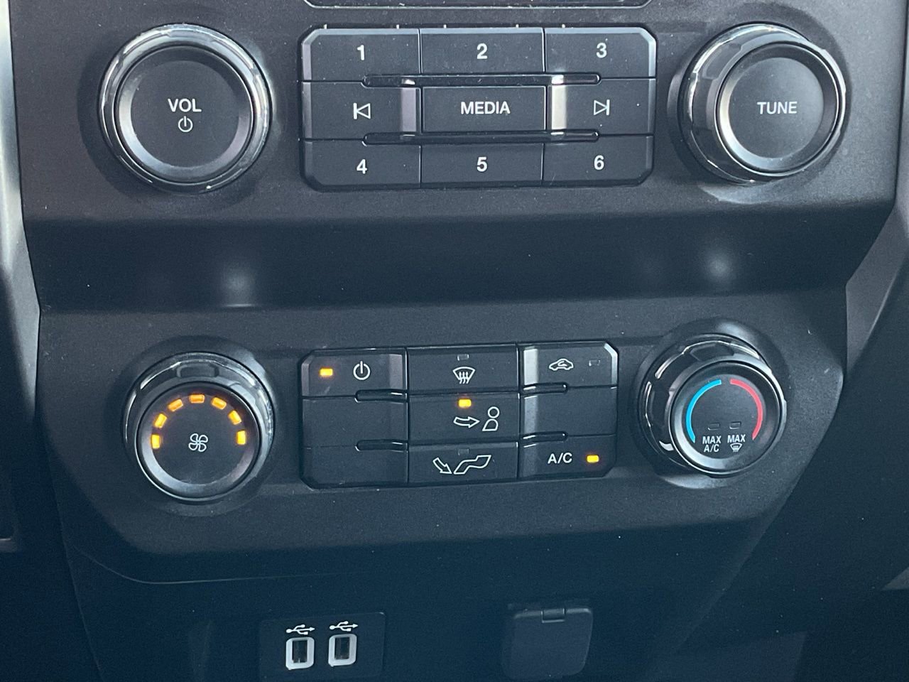 Used 2019 Ford F150 XLT image 41