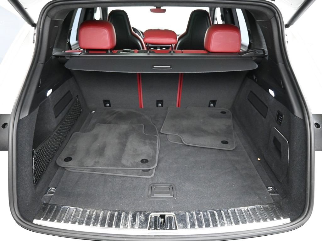 Used 2022 Porsche Cayenne Turbo S image 30