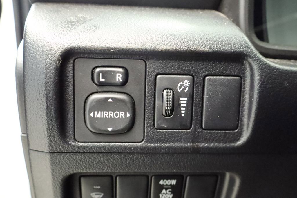 Used 2018 Toyota 4Runner SR5 Premium image 30