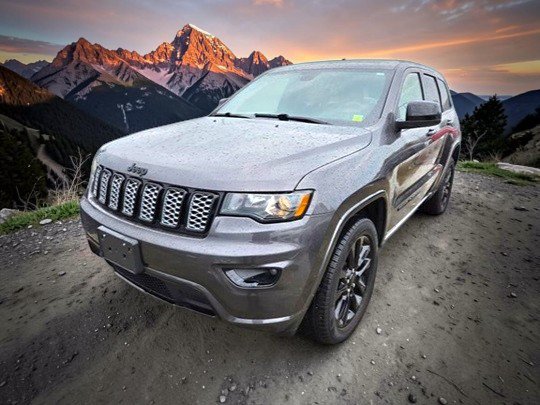 Certified 2020 Jeep Grand Cherokee Altitude AWD/4WD image 2