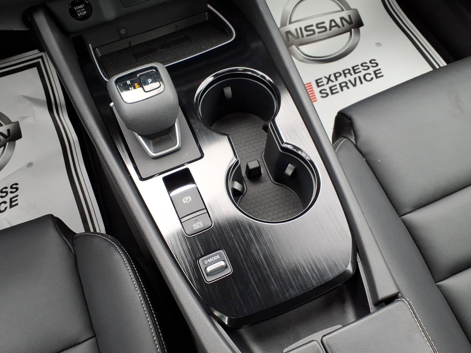 Certified 2024 Nissan Rogue SL w/ SL Premium Package image 26