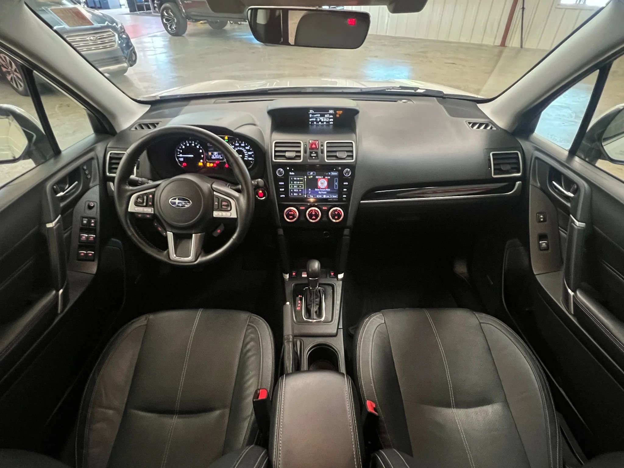 Used 2018 Subaru Forester 2.5i Touring image 3