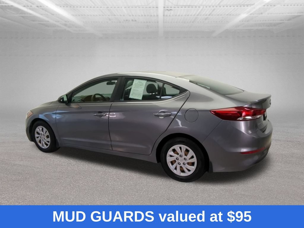 Used 2018 Hyundai Elantra SE FWD image 5