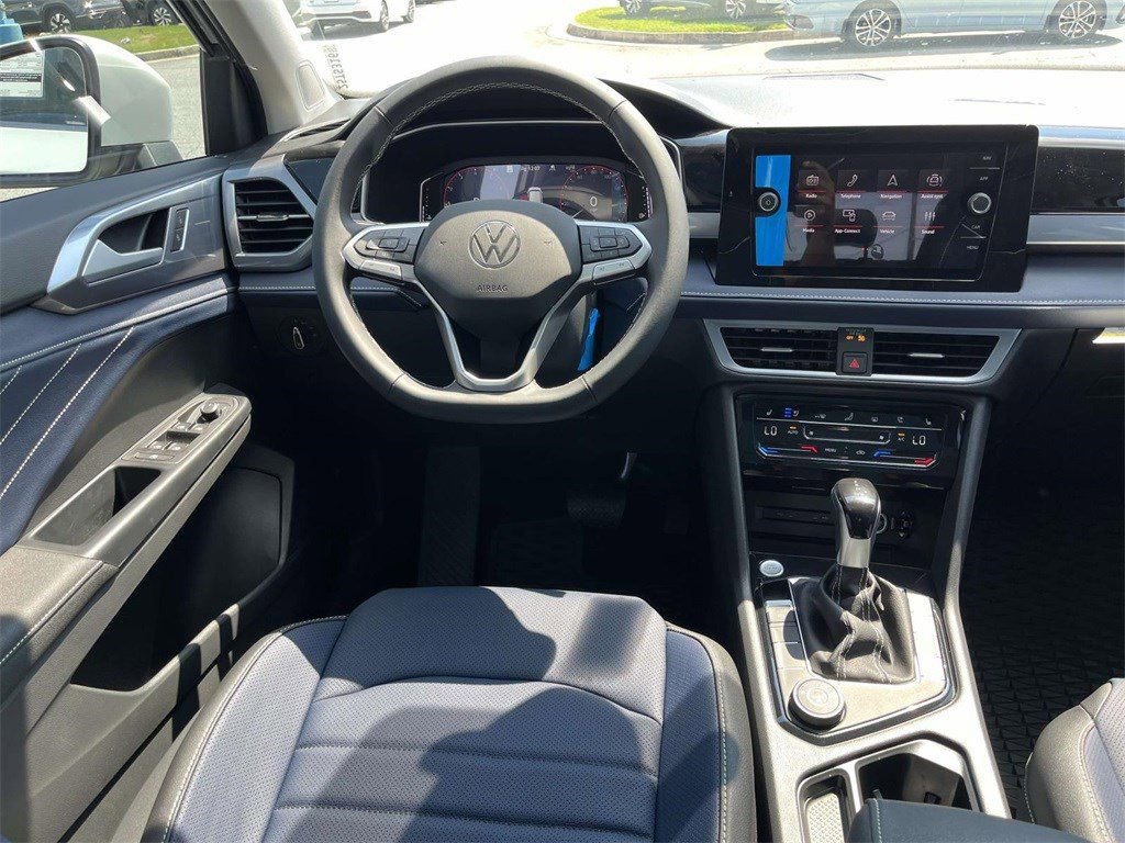 New 2025 Volkswagen Taos SEL AWD/4WD image 15