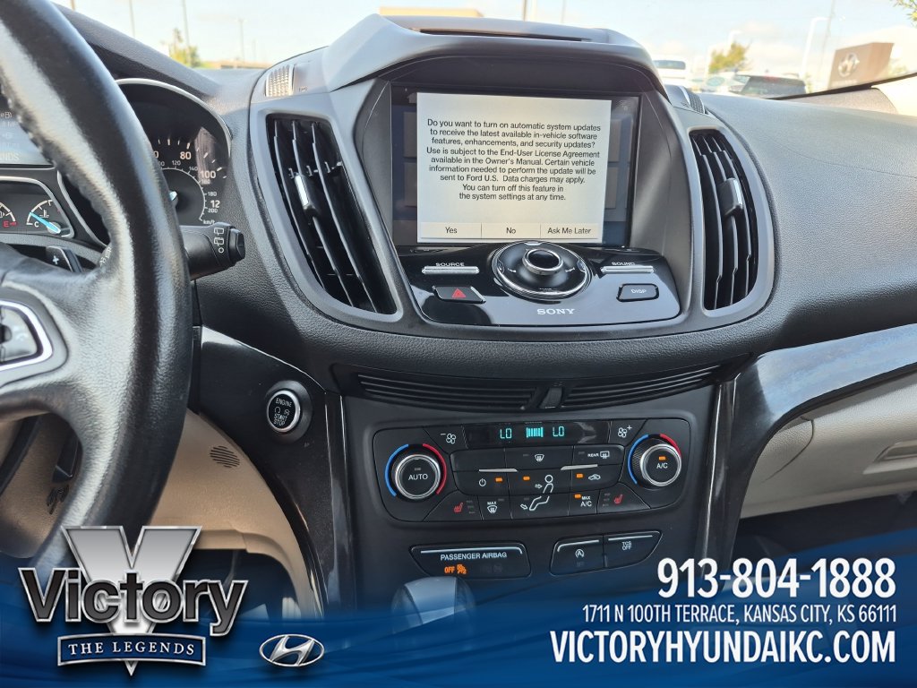 Used 2017 Ford Escape Titanium AWD/4WD image 19