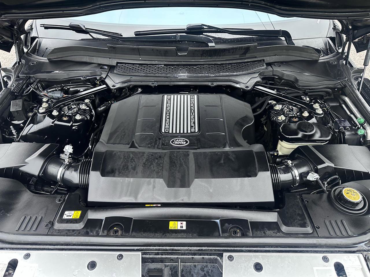 Used 2016 Land Rover Range Rover Supercharged image 34