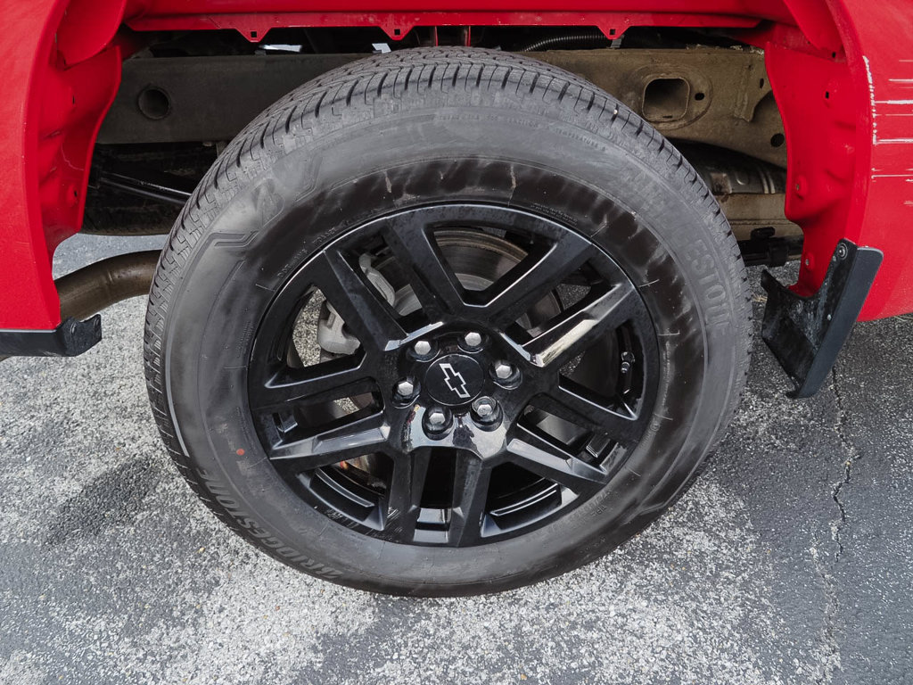 Certified 2024 Chevrolet Silverado 1500 Custom w/ LPO, Dark Essentials Package AWD/4WD image 33
