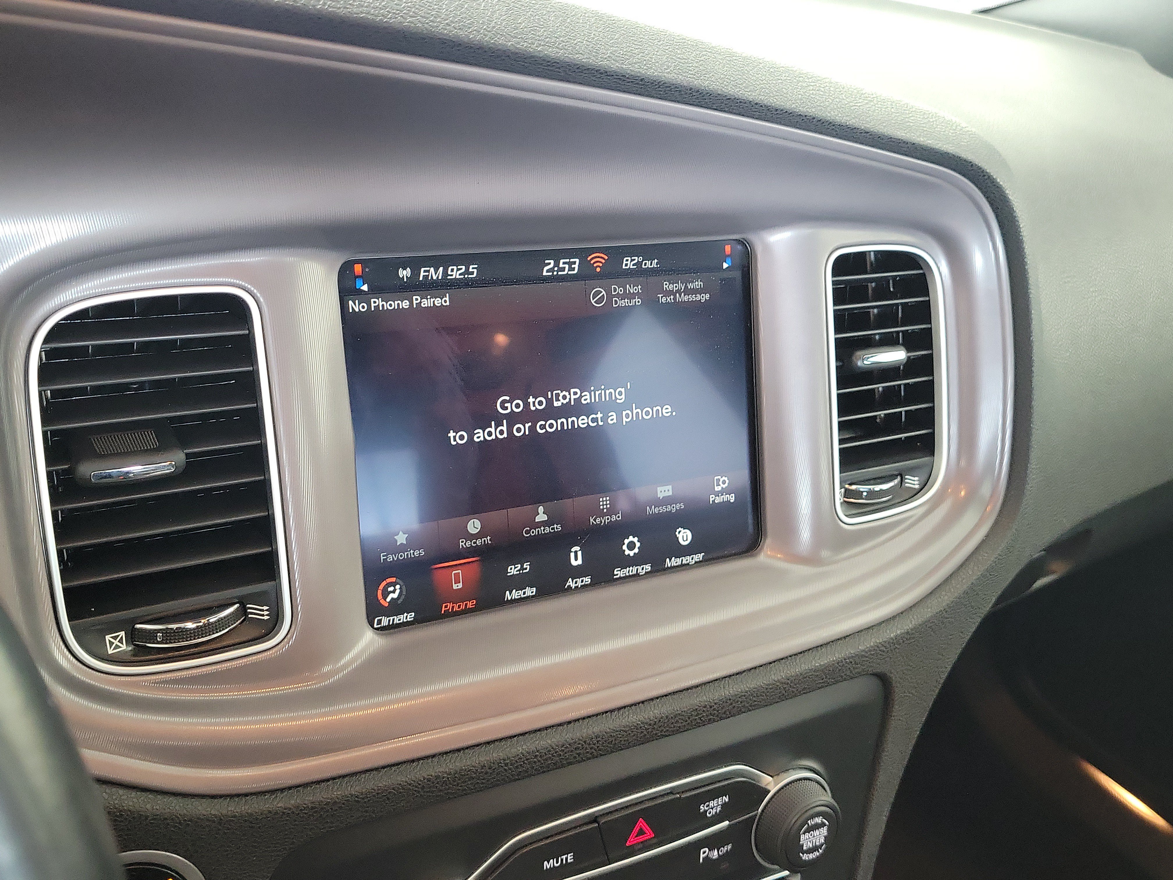 Used 2023 Dodge Charger SXT RWD image 25