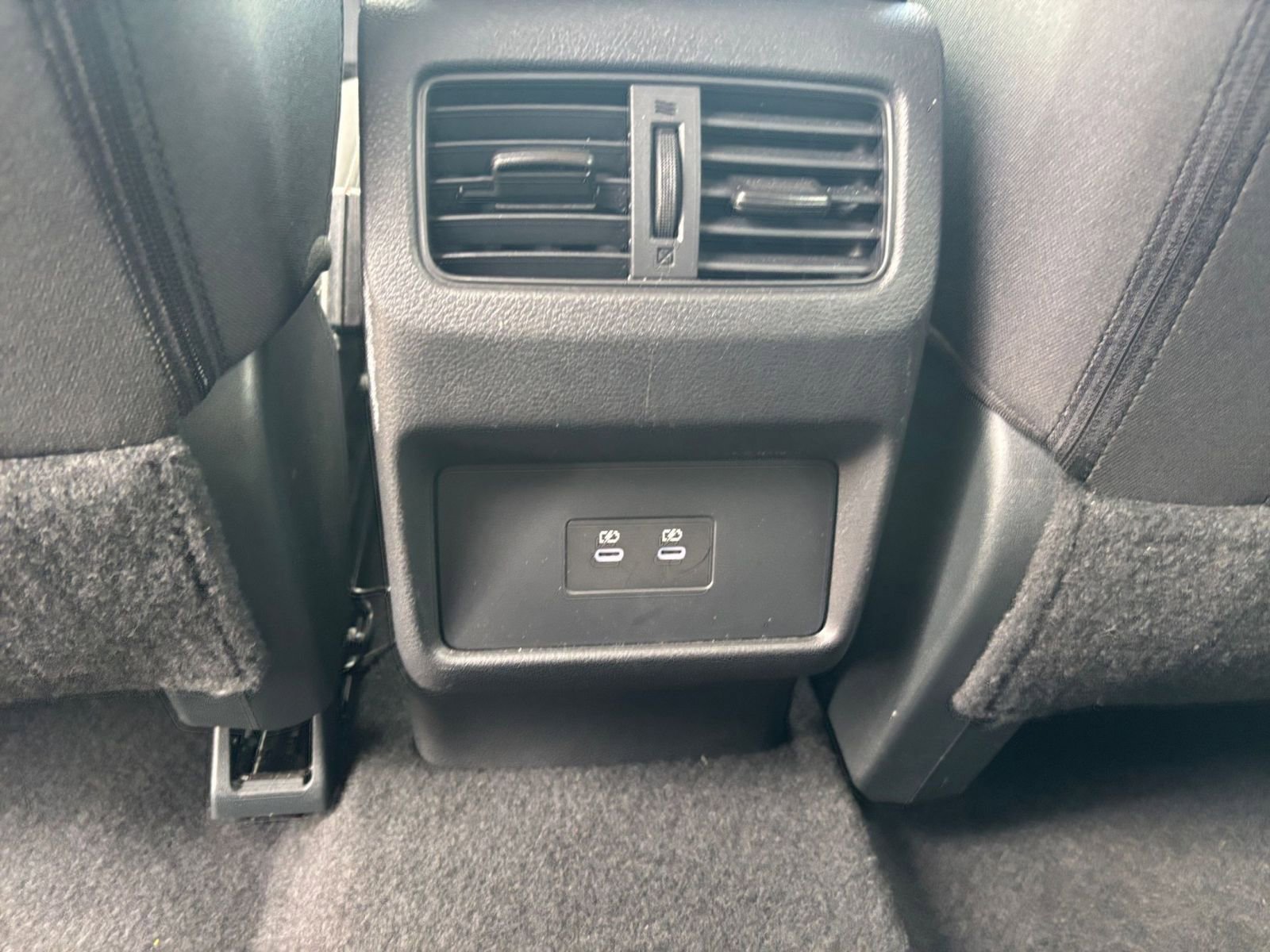 Used 2025 Nissan Rogue SV FWD image 23