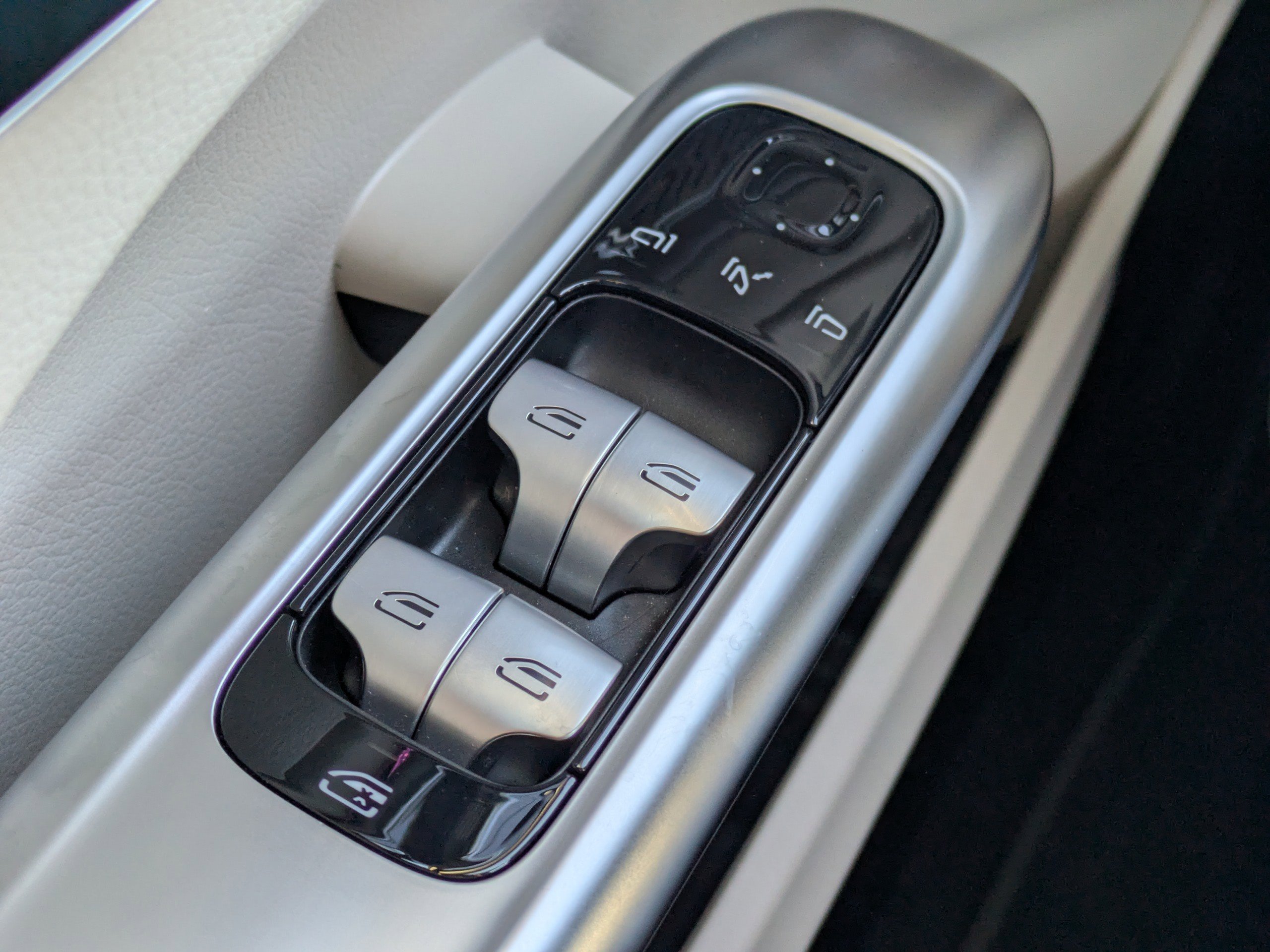 Used 2024 Mercedes-Benz C 300 Sedan image 28