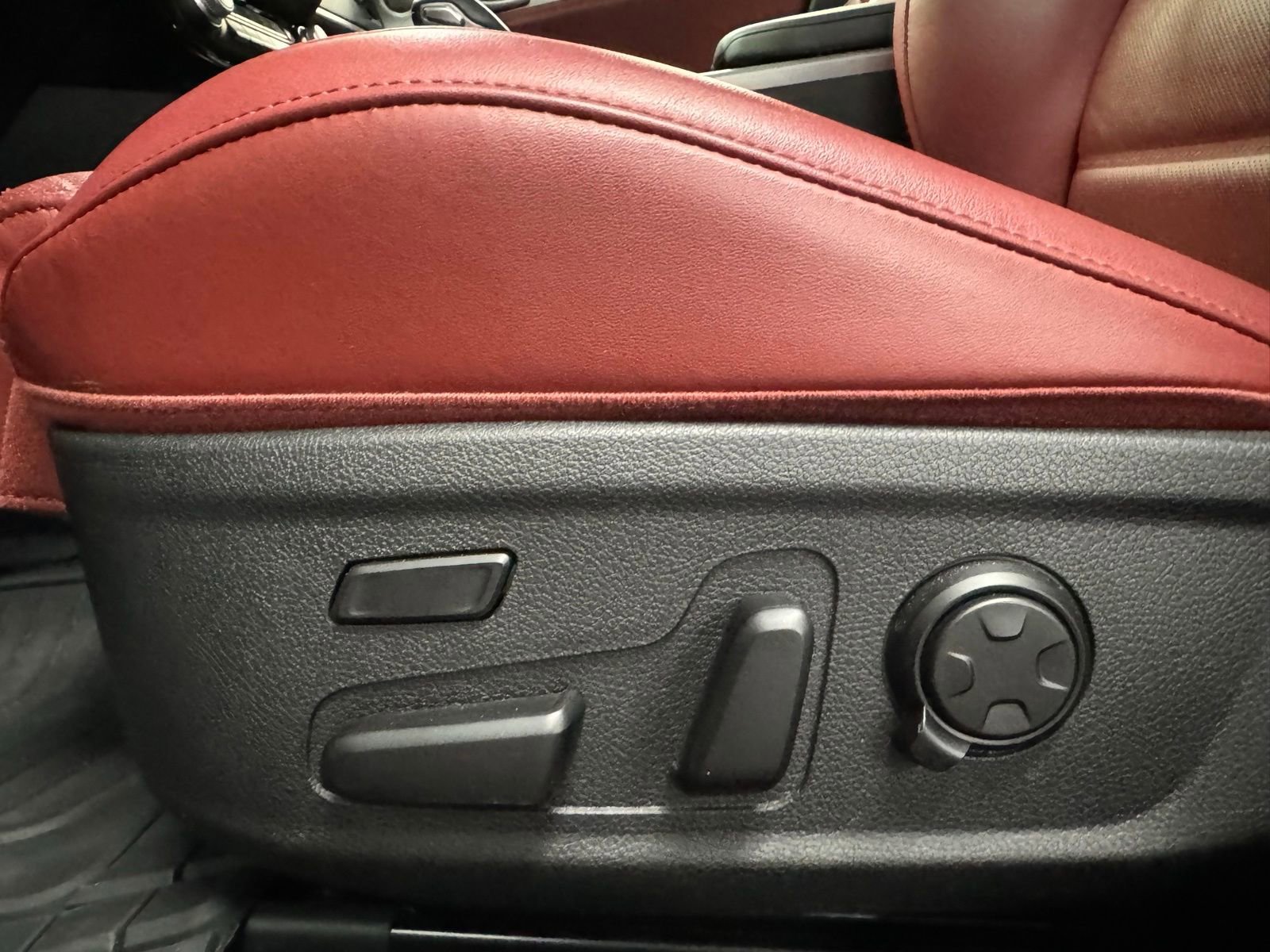 Used 2020 Kia Stinger GT2 image 21