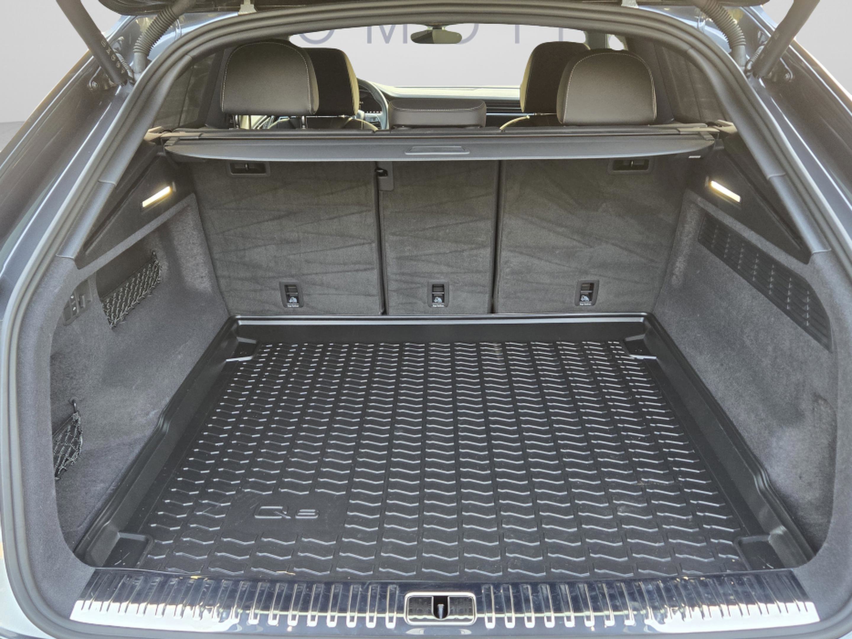 Certified 2025 Audi Q8 Premium Plus w/ Premium Plus Package AWD/4WD image 13