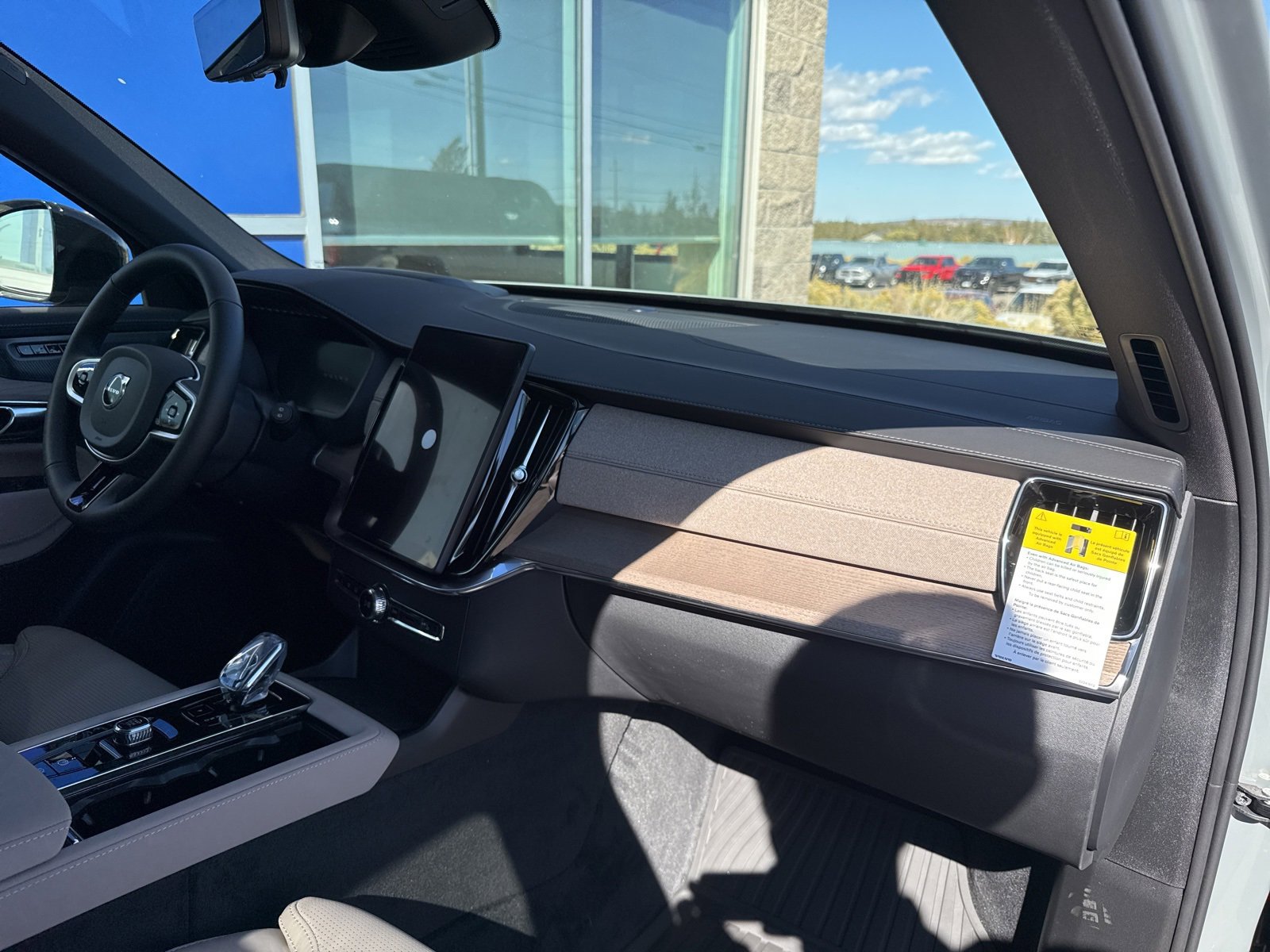 New 2026 Volvo XC90 B6 Ultra w/ Protection Package Premier image 14
