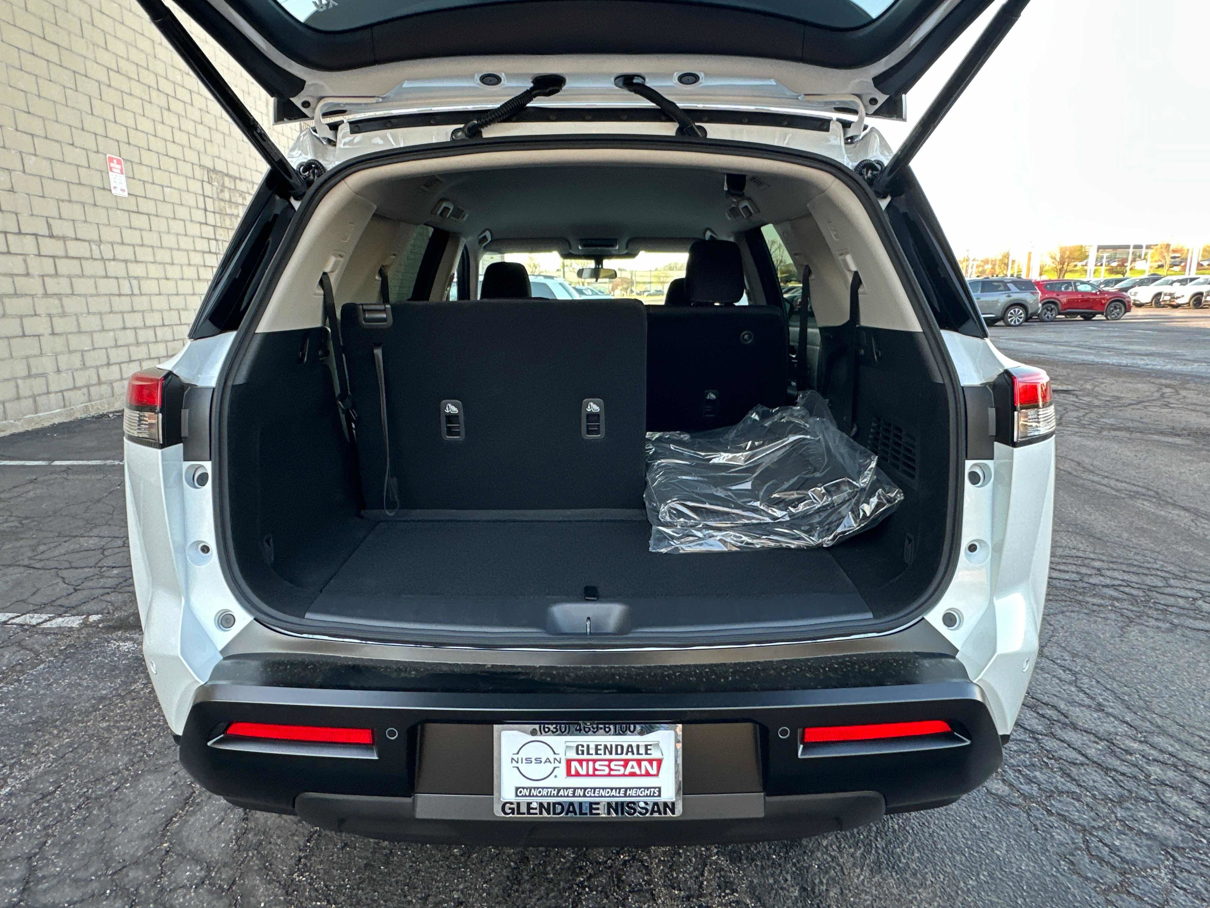 New 2026 Nissan Pathfinder SV AWD/4WD image 15