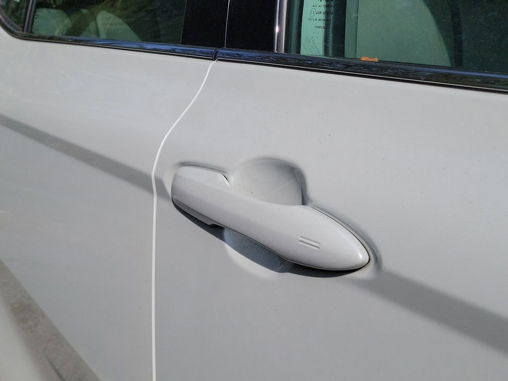 Used 2023 Toyota Camry XSE image 11