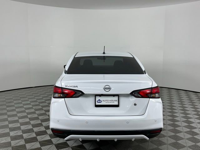 Used 2024 Nissan Versa S w/ Trunk Package image 6