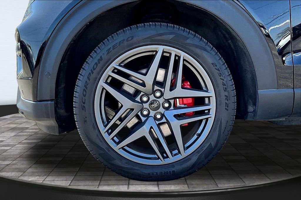 Certified 2023 Ford Explorer ST w/ Technology Package image 37