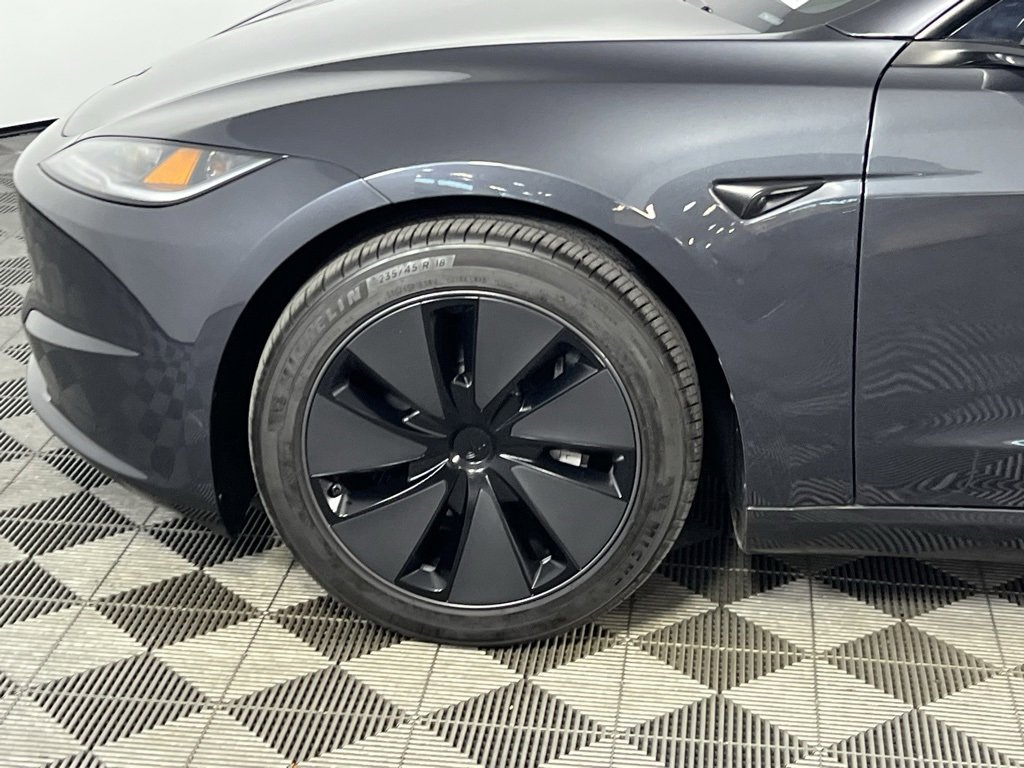 Used 2024 Tesla Model 3 Standard Range image 11