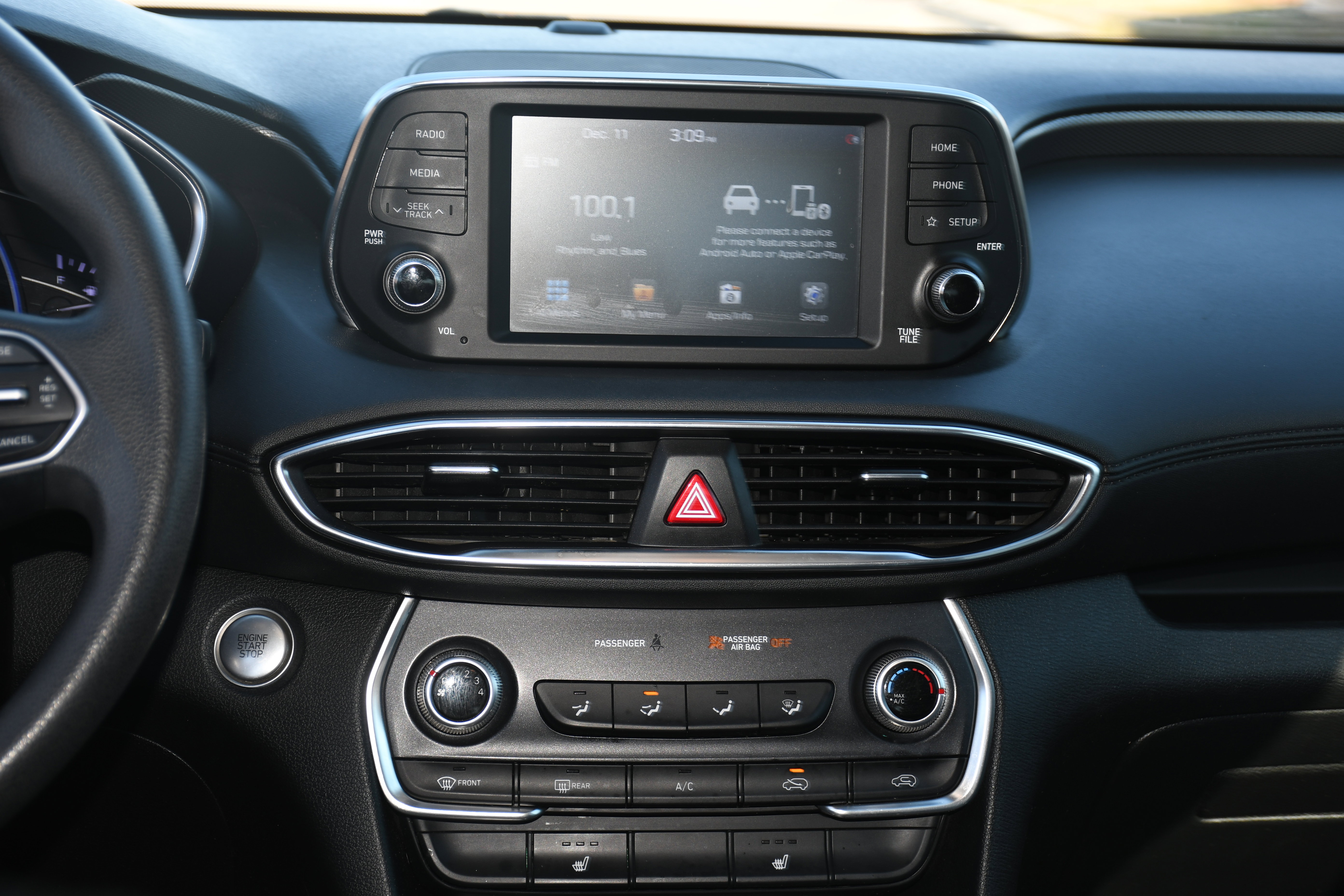 Used 2020 Hyundai Santa Fe SEL image 16