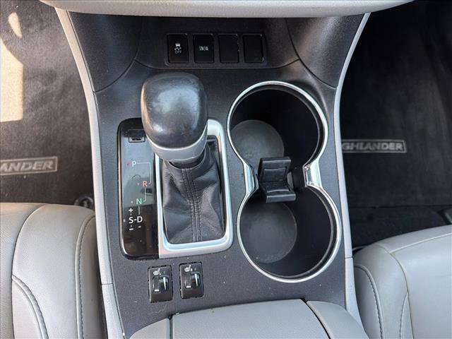 Used 2015 Toyota Highlander XLE FWD image 15