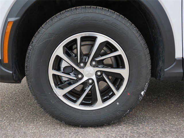 Used 2025 Mitsubishi Eclipse Cross ES image 9