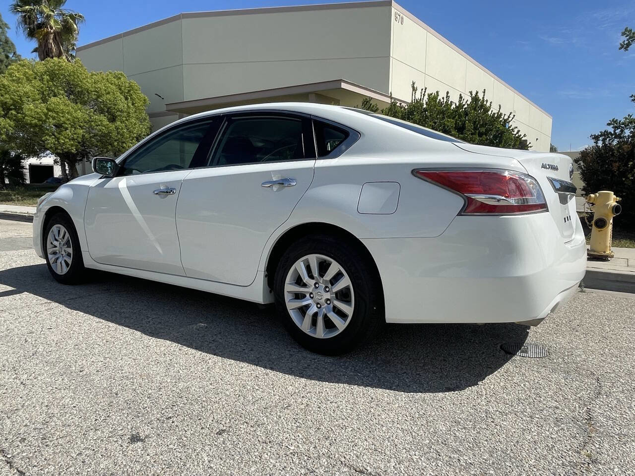 Used 2015 Nissan Altima 2.5 S FWD image 4