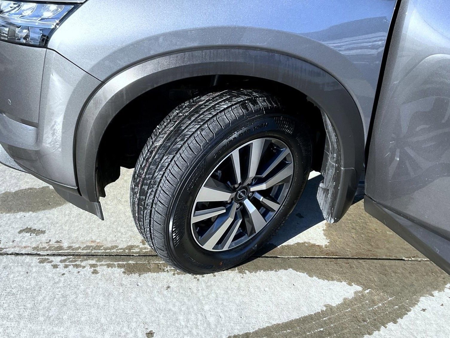 Used 2024 Nissan Pathfinder SL image 26