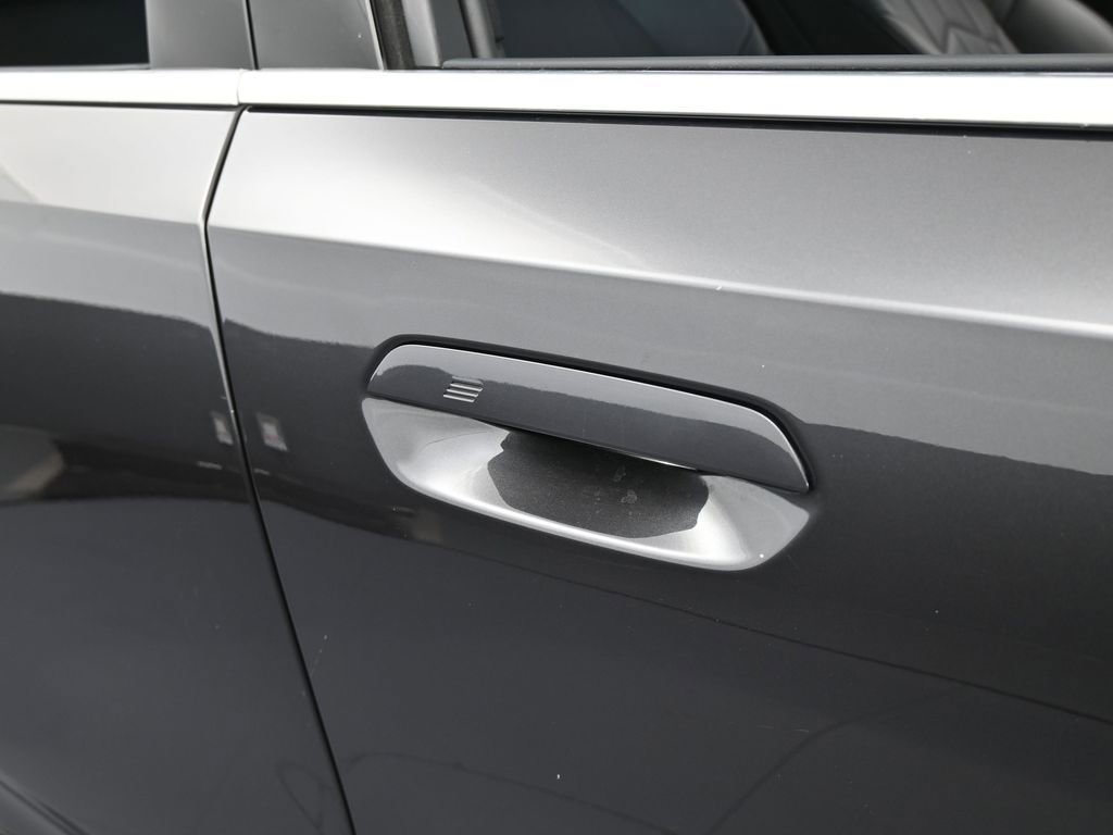 Used 2024 BMW 530i xDrive image 50