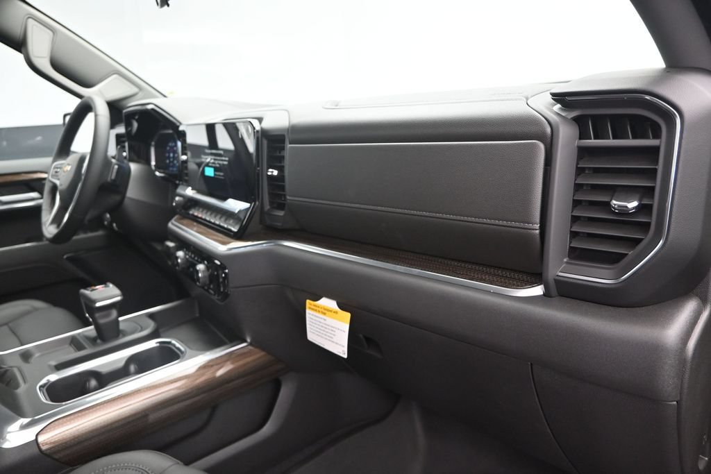 New 2026 Chevrolet Silverado 1500 LT w/ Z71 Off-Road Package AWD/4WD image 26