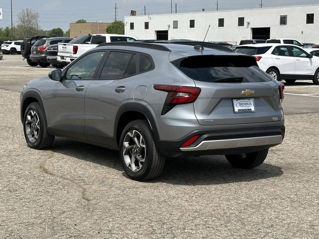 Certified 2024 Chevrolet Trax LT w/ Sunroof Package FWD image 6