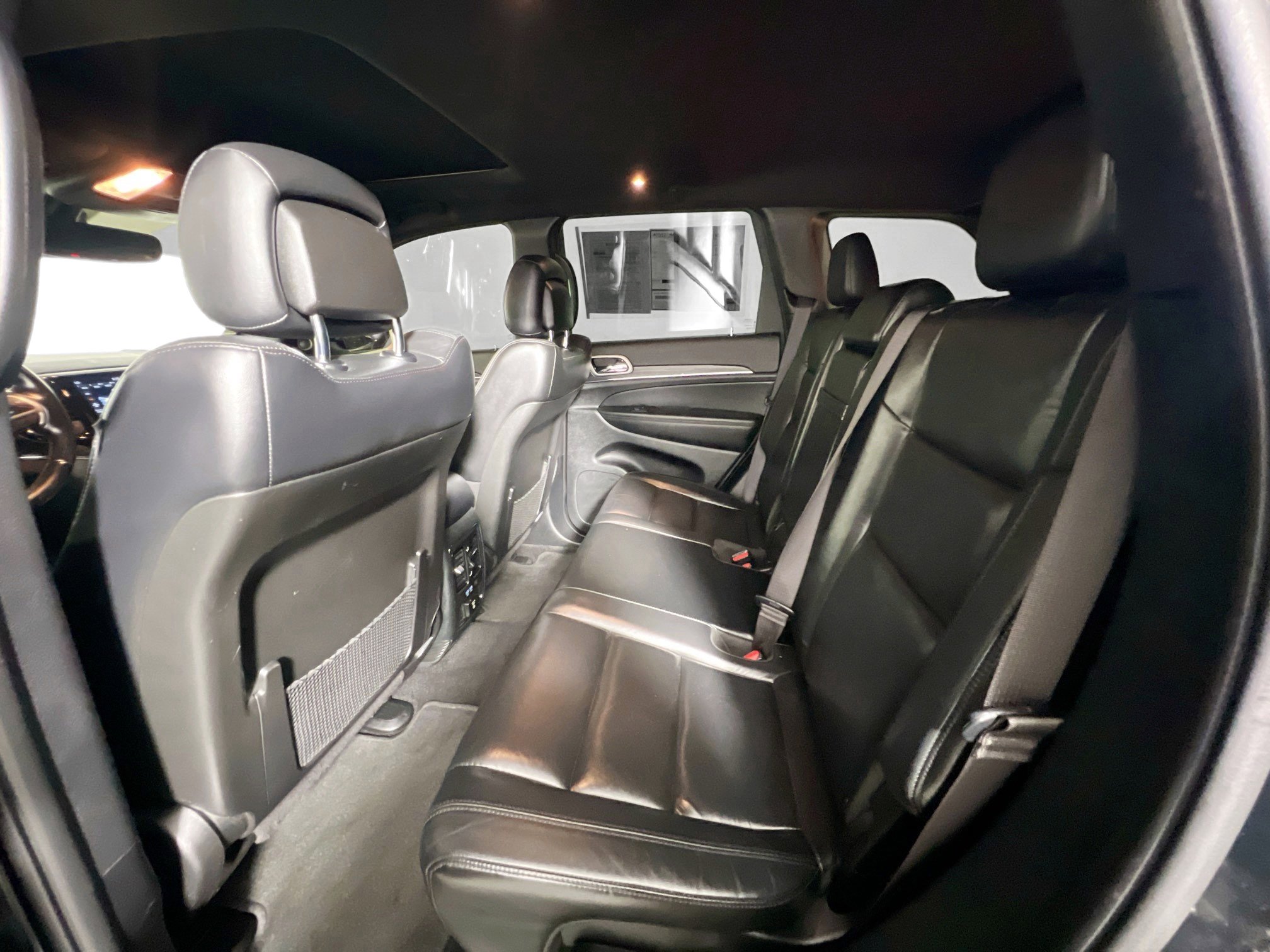 Used 2022 Jeep Grand Cherokee Limited image 29