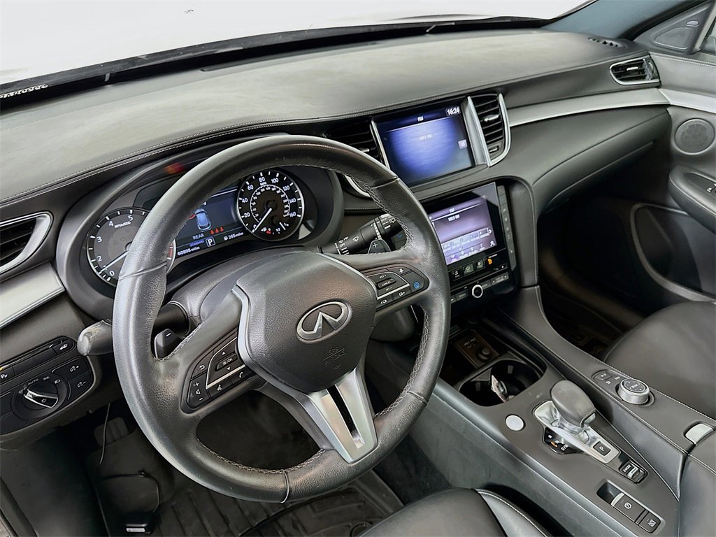 Used 2021 INFINITI QX50 Luxe w/ Appearance Package image 10