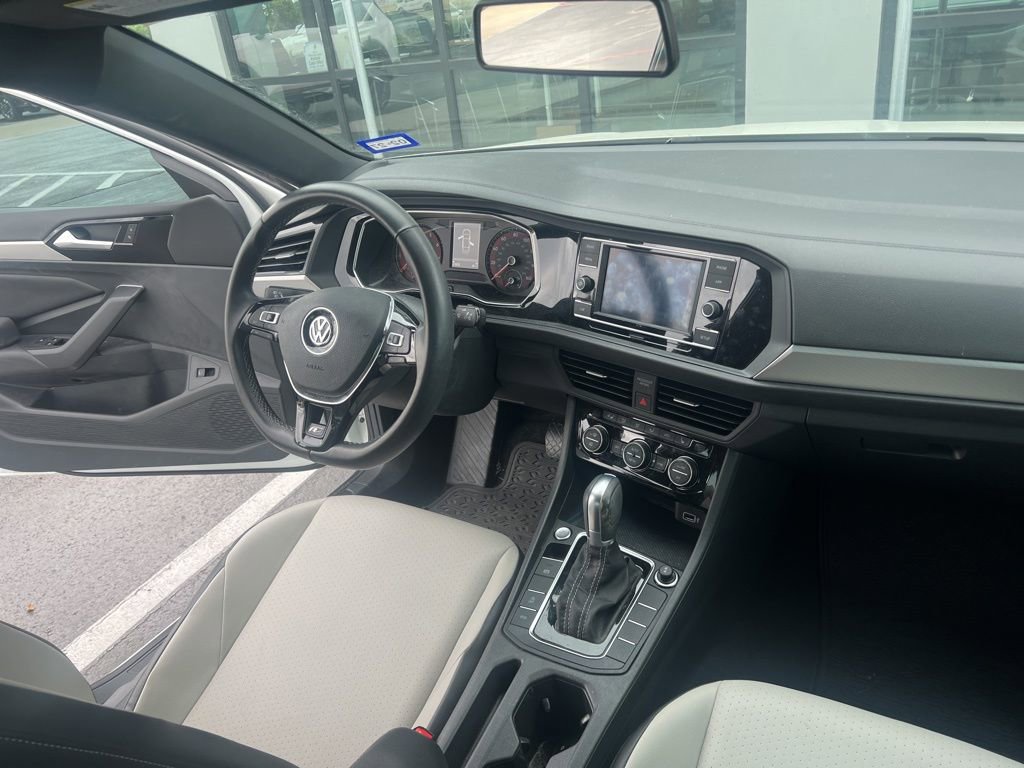 Used 2019 Volkswagen Jetta R-Line w/ R-Line Cold Weather Package FWD image 22