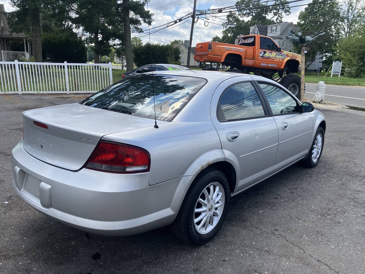 Used 2003 Chrysler Sebring LX FWD image 7
