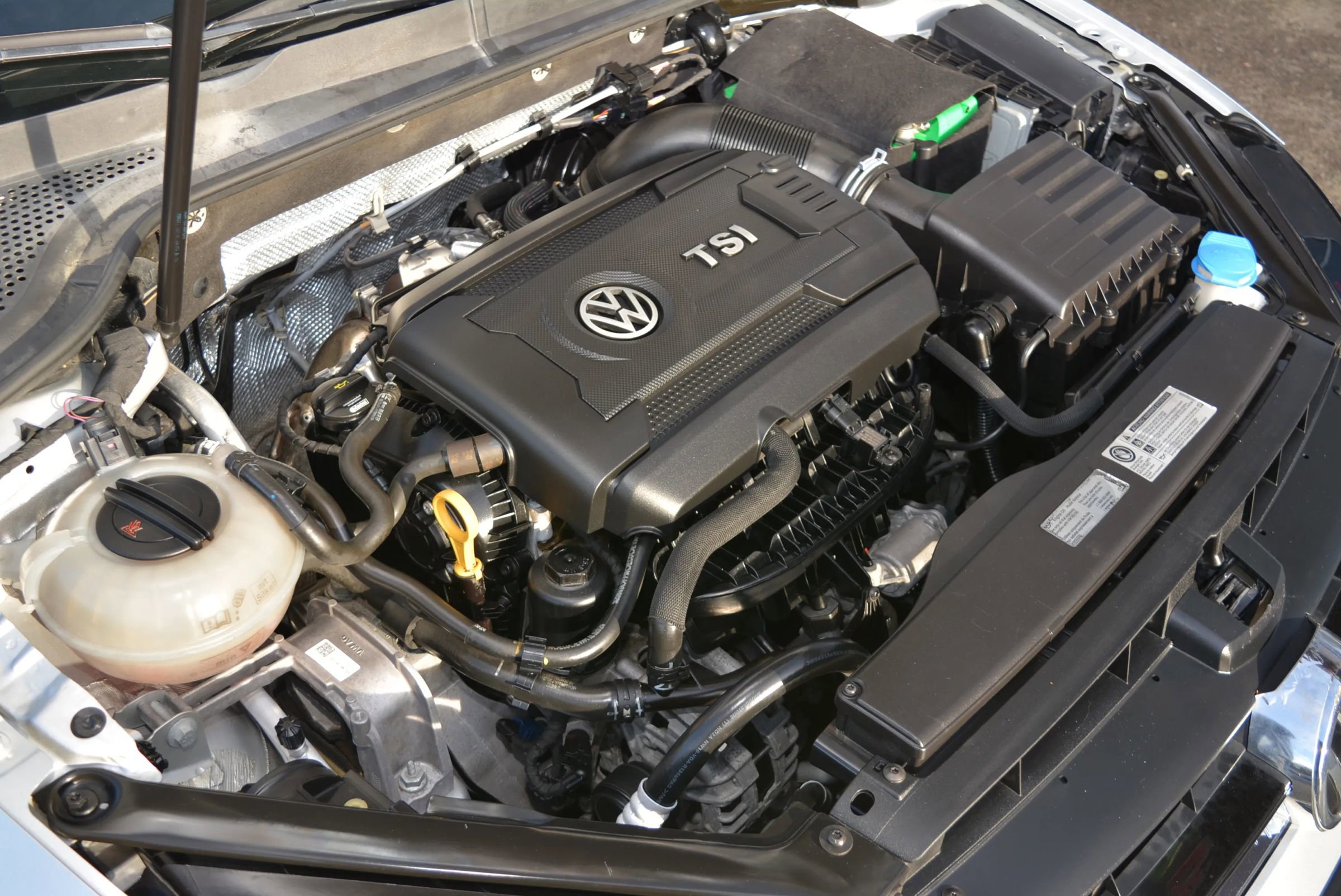 Used 2016 Volkswagen Golf SEL image 27