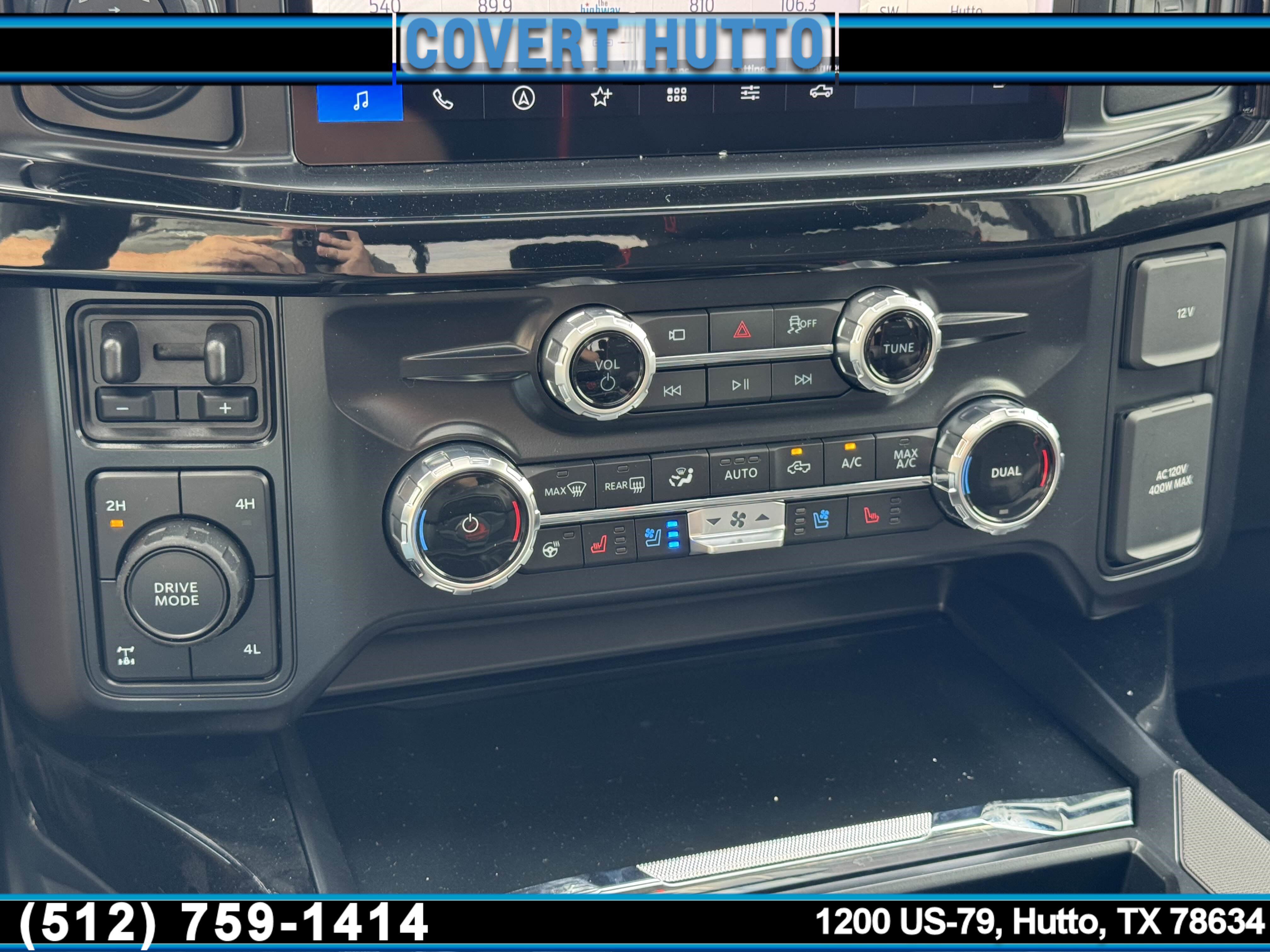 New 2026 Ford F250 Lariat w/ Black Appearance Package image 31