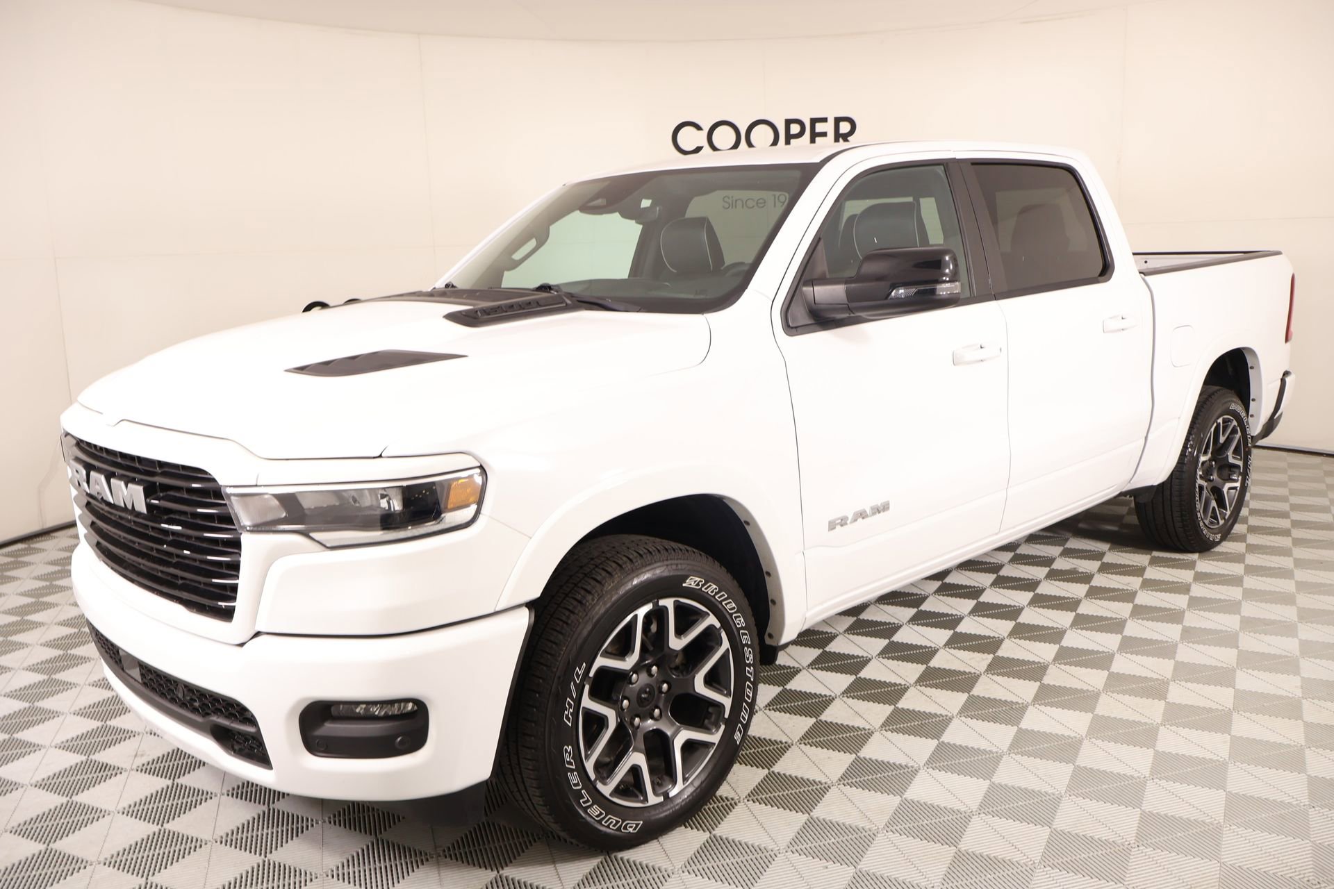 Used 2025 RAM 1500 Laramie w/ Sport Appearance Package image 11