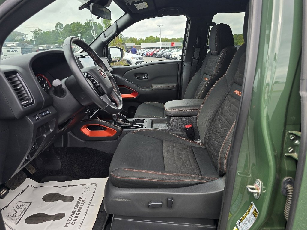 Used 2022 Nissan Frontier PRO-4X w/ Technology Package image 9