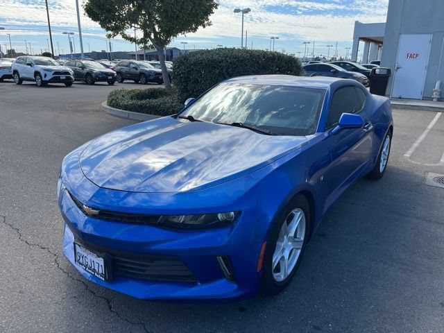 Used 2018 Chevrolet Camaro LT RWD image 1