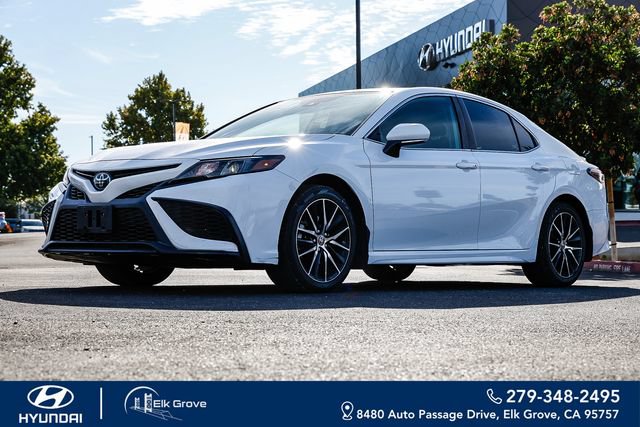 Used 2022 Toyota Camry SE
