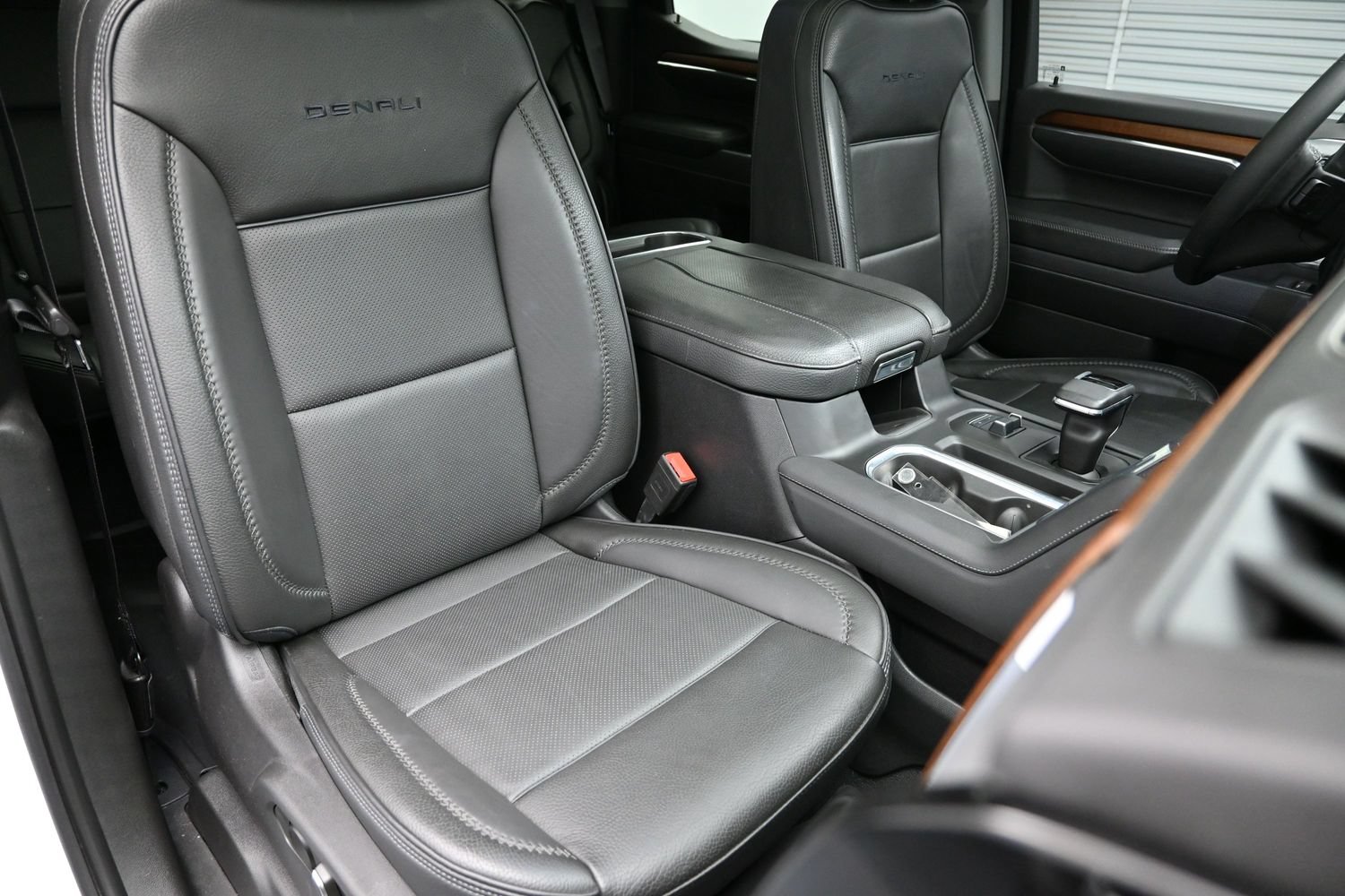Used 2023 GMC Sierra 1500 Denali w/ Denali Reserve Package AWD/4WD image 45