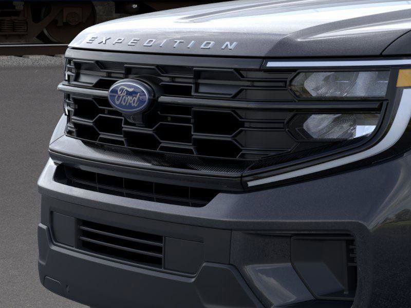 New 2025 Ford Expedition Active image 17